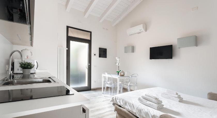 One-Bedroom Apartment, Opera Residence in Bologna