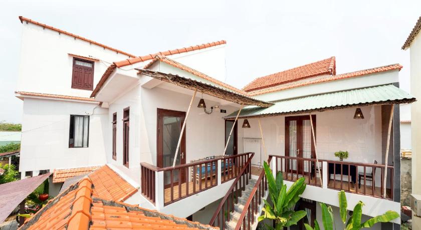 Pink Beach Homestay - image 13
