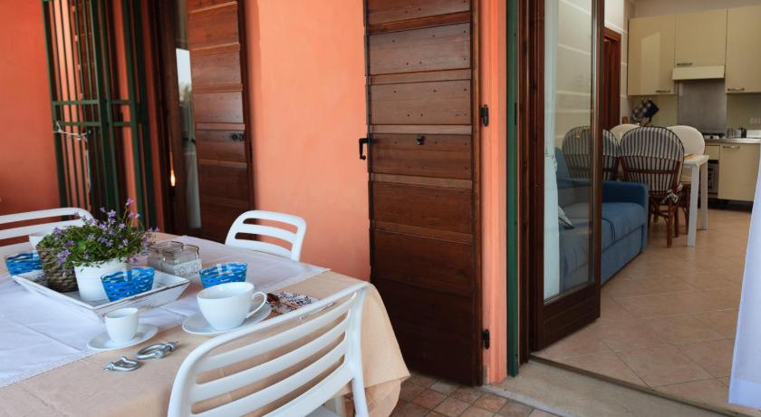 BellaSirmione Holiday Apartments photo