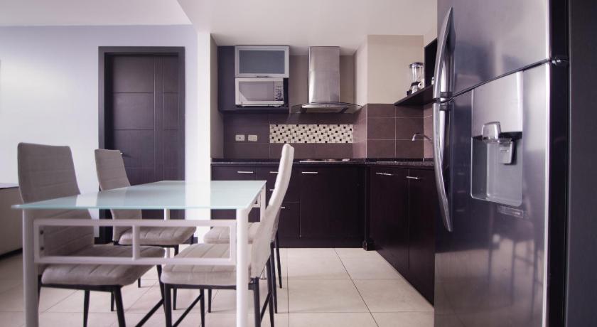 Bellini I 1, 2 habitaciones, Puerto Santa Ana, Guayaquil photo