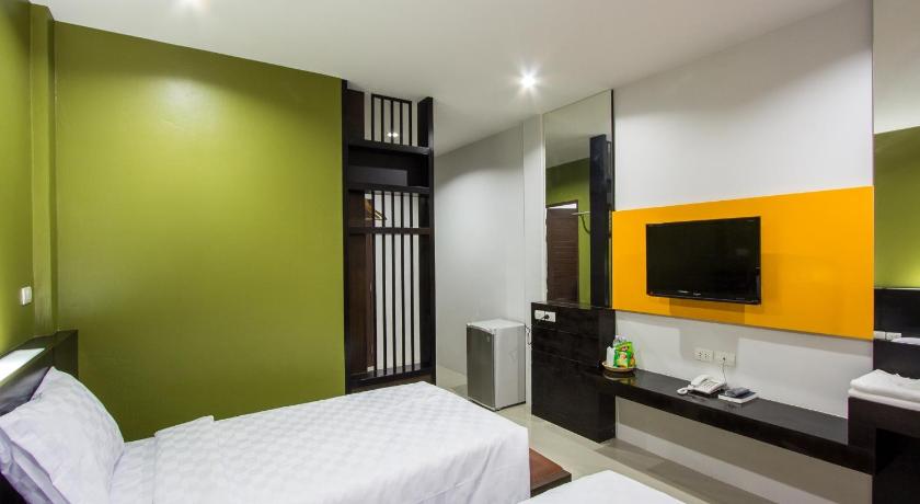 Image of Superior Twin bed 1