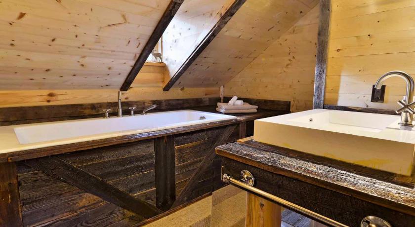 BIGFOOT - Chalets de Moh - Jacuzzi photo