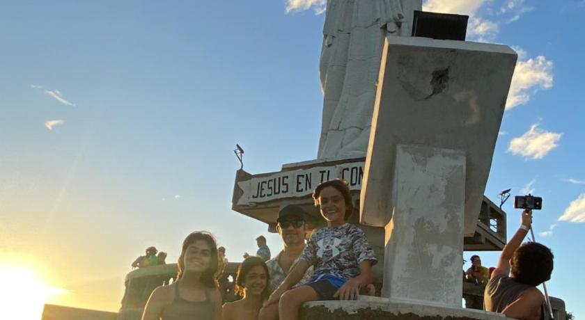 Looking Good Surf House San Juan del Sur photo
