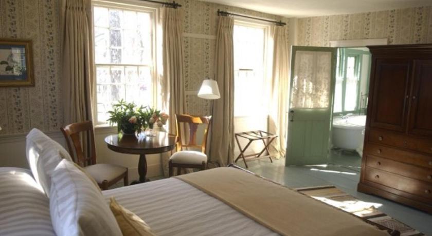 The Old Inn On The Green — Hotel in New Marlborough (MA)