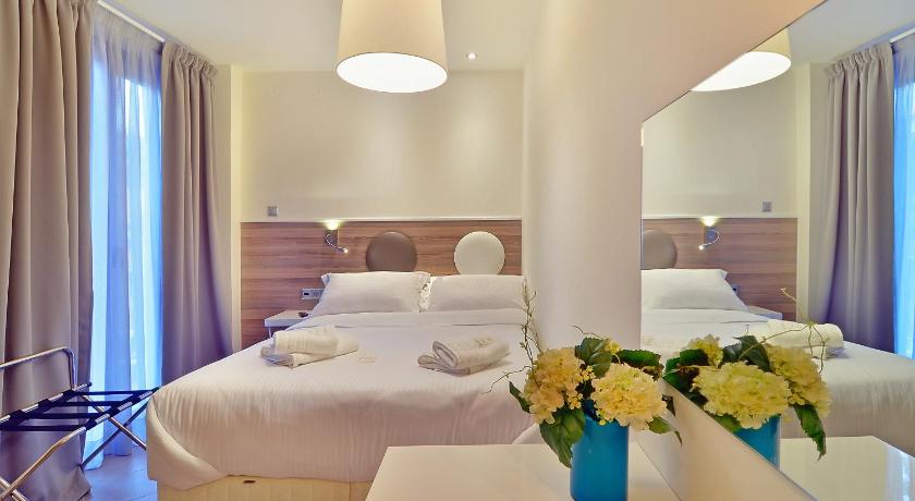 Z Hotel photo