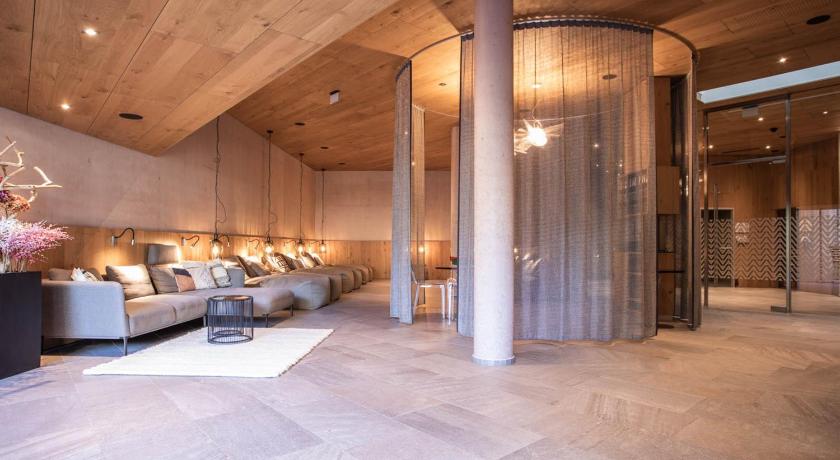 Hotel Arlmont photo