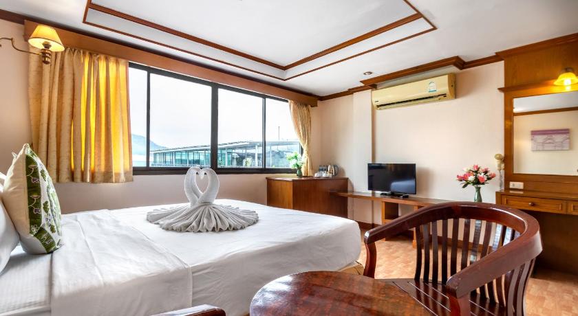 普吉岛 JB Green Hotel Patong 3星级 酒店 泳池