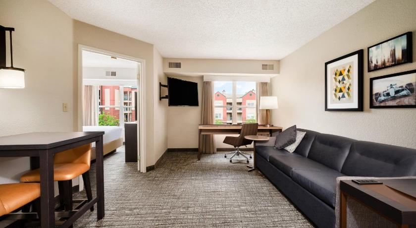 Residence Inn by Marriott Indianapolis Downtown on the Canal photo