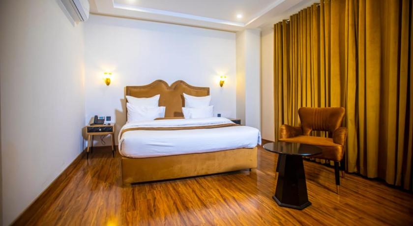 The Rich Hotel & Apartments - image 3