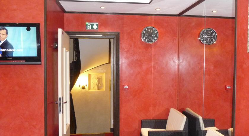 Hotel Buttes Chaumont photo