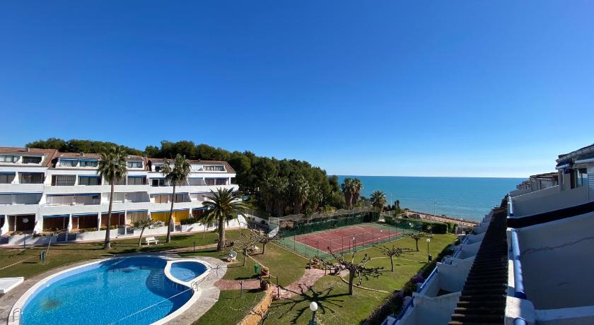 Apartamentos Voramar Altamar — Hotel in Alcossebre