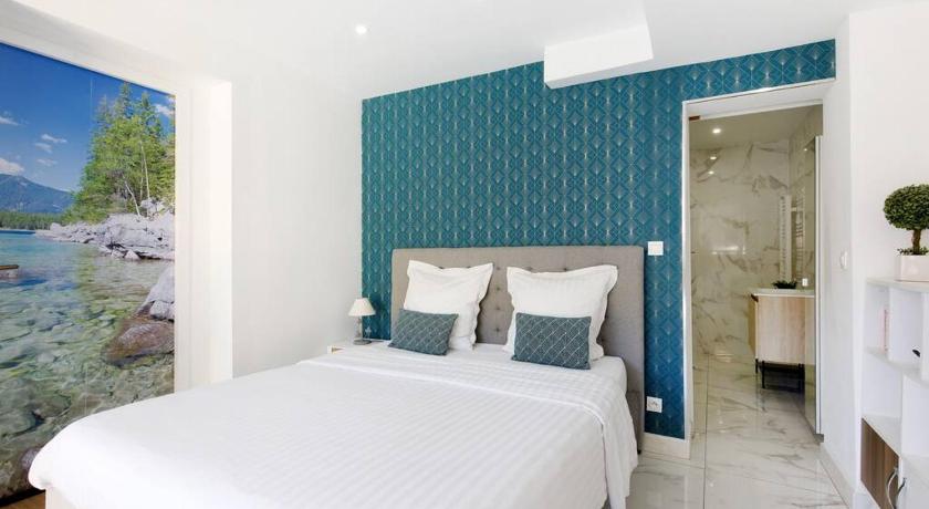 Studio tout confort avec parking et terrasse a Eze village — Hotel in Villefranche-sur-Mer