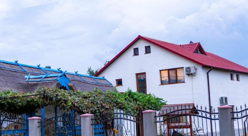 Casa Rasaritul Soarelui Sarichioi