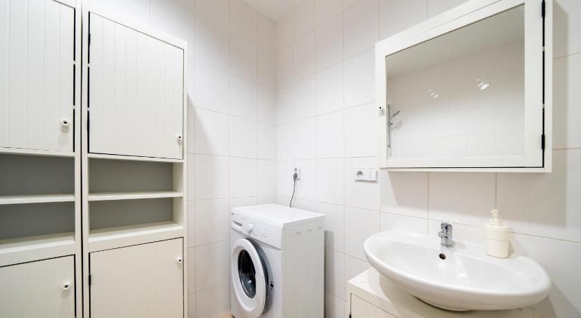 Image of Double Room with Shared Bathroom 14