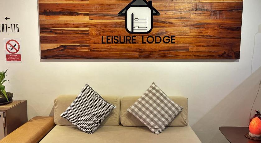 Leisure Lodge