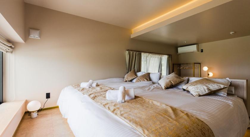 沖縄本島 Cy MOTOBU 4つ星 ゲストハウス プール