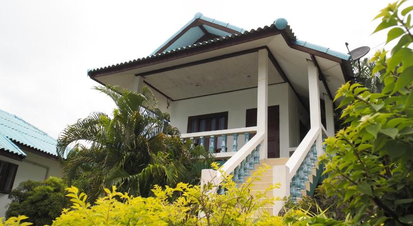 Phangan Dragon Hut Resort photo