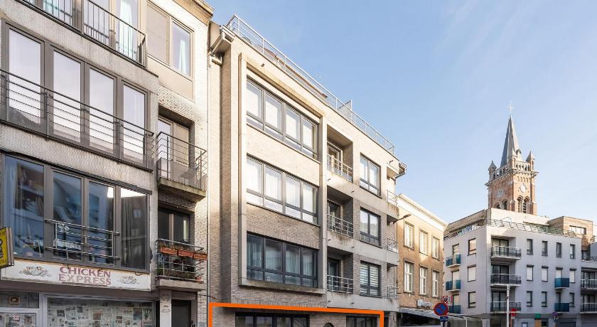 Spacious ground floor apartment for family - image 11