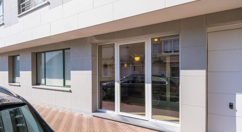 Apartment with 3 bedrooms near the sea - image 19