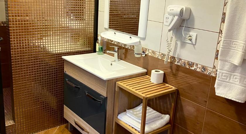 Pensiunea Rix Rooms photo