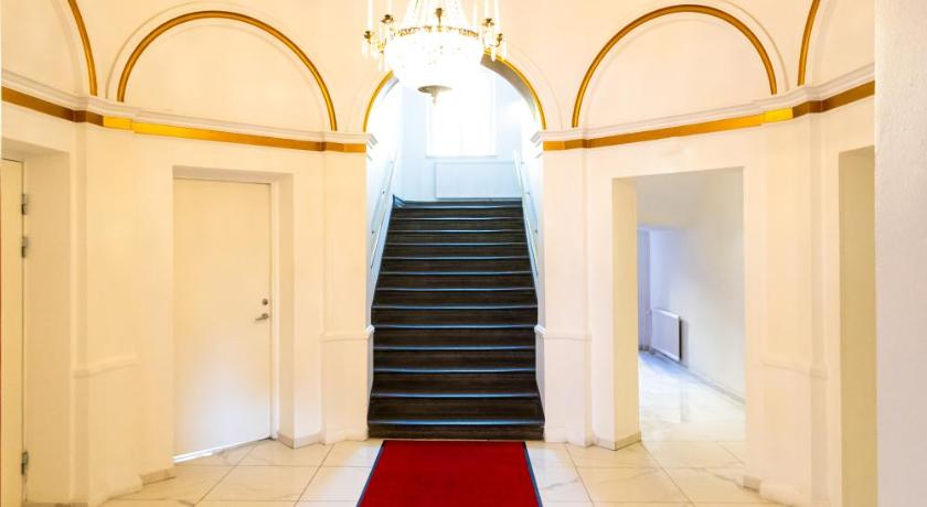 오레브로 호텔 얄마르 (Hotell Hjalmar) 3성급 호텔 로비