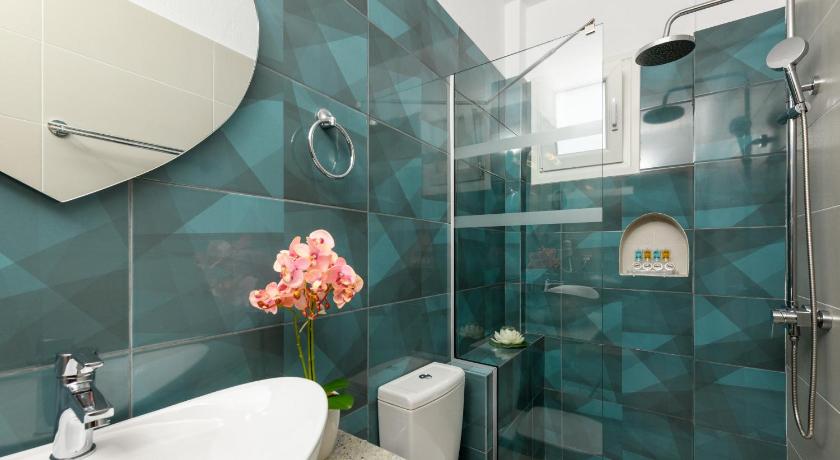 Stratos Deluxe Apartments photo