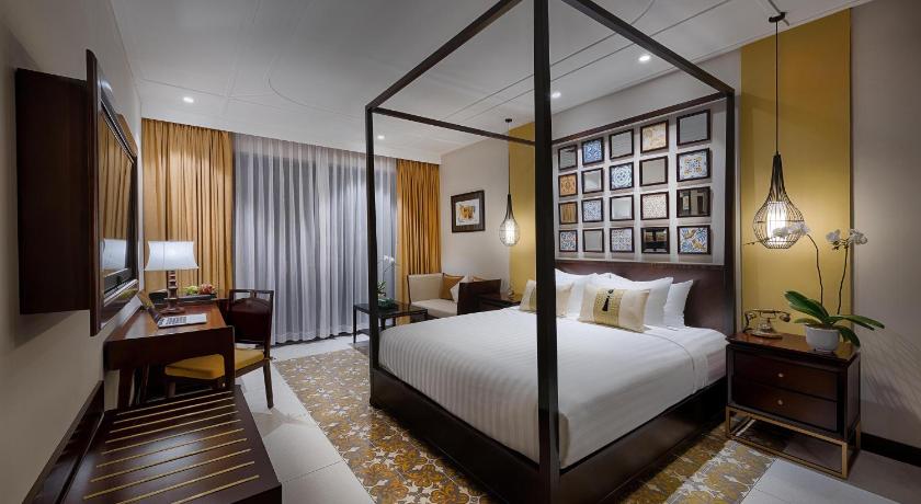 Image of Little Suite 7