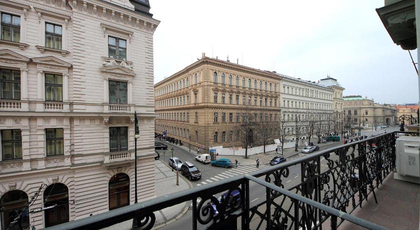 Historic Centre Apartments V photo