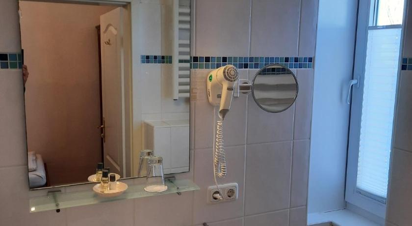 Image of Single Room 2
