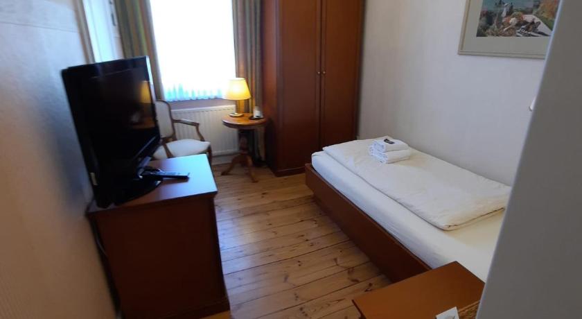 Image of Single Room 0
