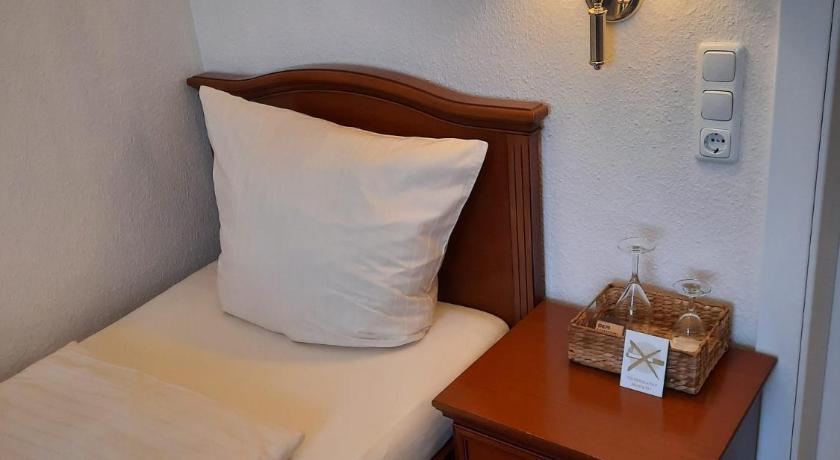 Image of Single Room 9