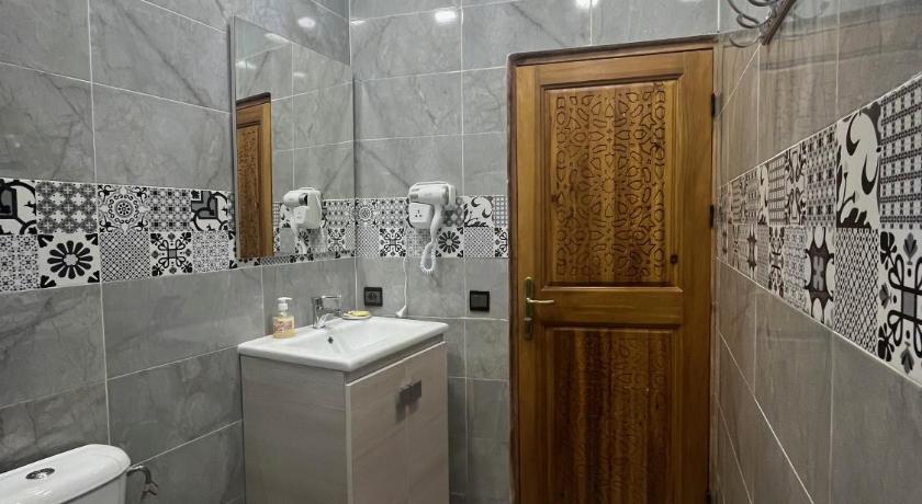 Image of Apartment with Garden View 2