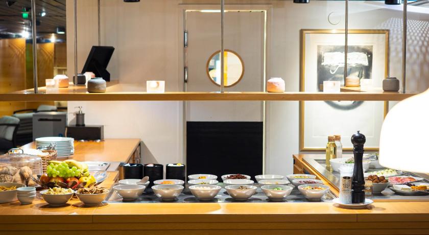Image of Single Room incl. tapas buffet 3