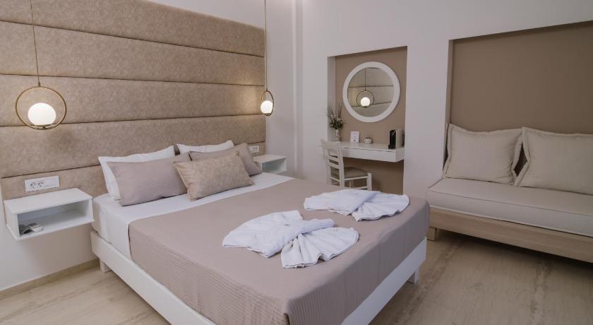 Image of Triple Room with Garden View 4