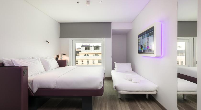 ポルト YOTEL Porto 4つ星 ホテル レストラン