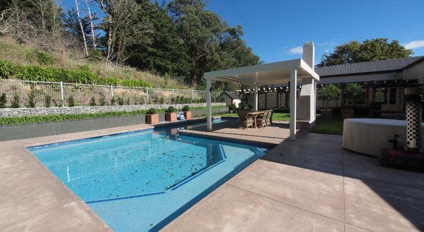 India House & Ica Whare in Whareama, Nr Riversdale Beach photo