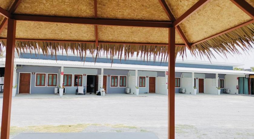 촌부리 สราญรัตน์รีสอร์ท 3つ星 ホテル 客室