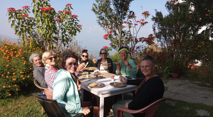Tashidelek Guest Lodge & House photo