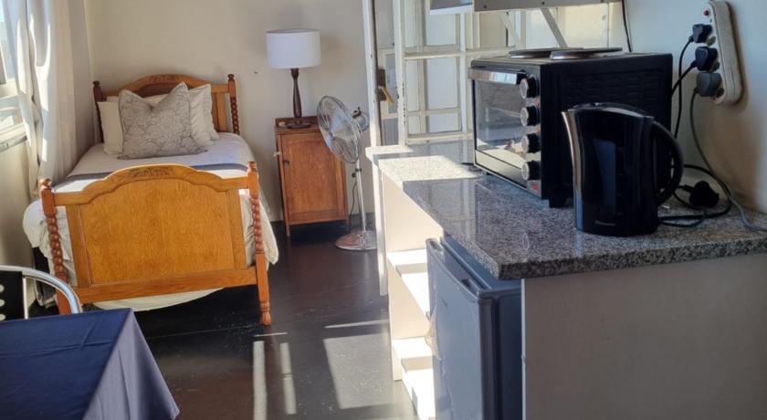 Thistle Hotel photo