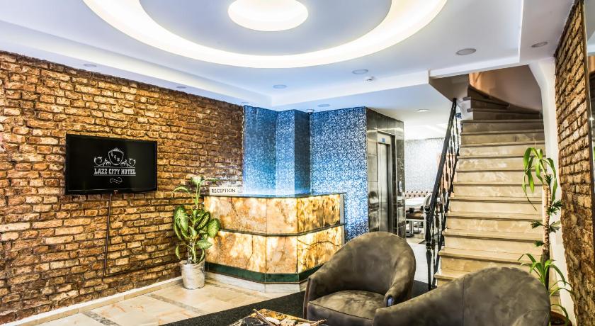 Lazz City Hotel - image 7