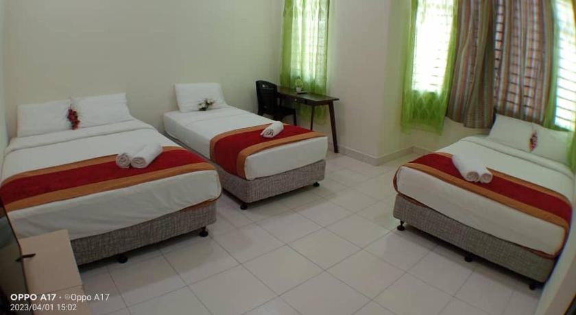 Anggerik Heights Homestay photo