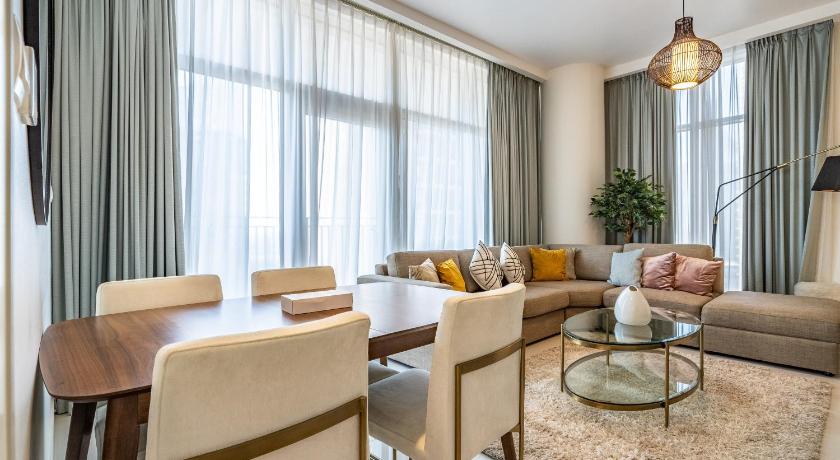 Charming 2Br in Boulevard Crescent |Downtown Dubai - image 13
