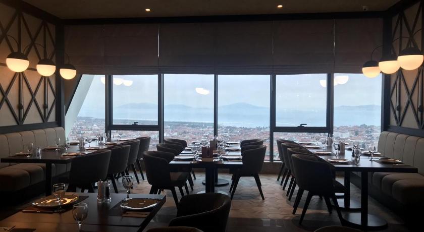 Elite World Asia Hotel - image 9