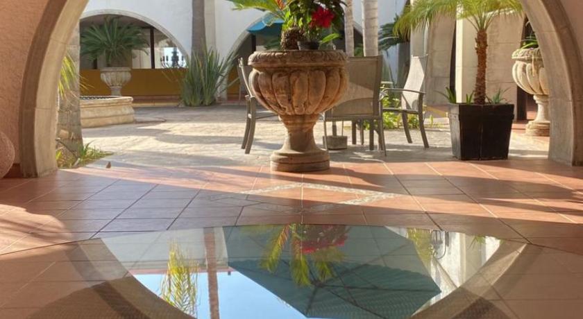 HOTEL MISION SANTA MARIA photo