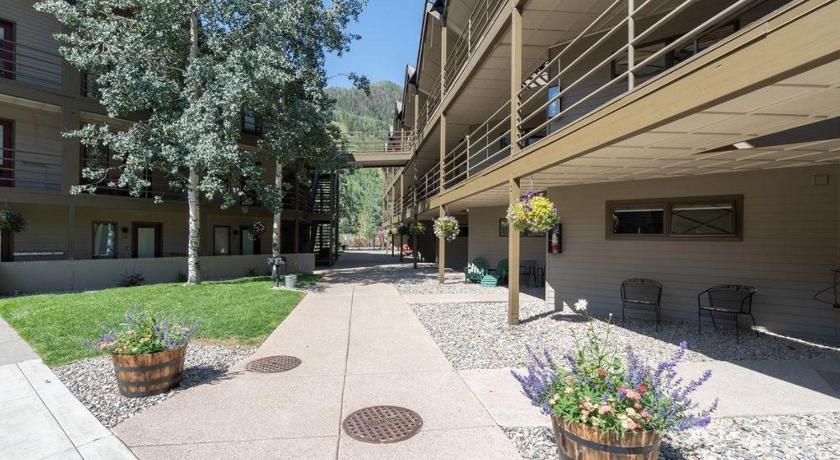 特柳赖德 (CO) Cloud Nine, Walk to Gondola, Top Floor on River & Hot Tub condo 4星级 住宿 餐厅