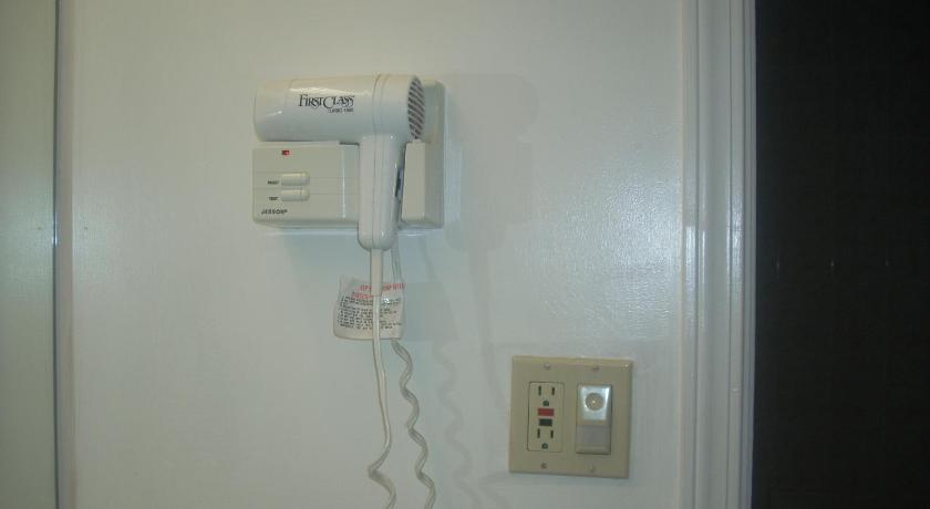 Economy Inn photo