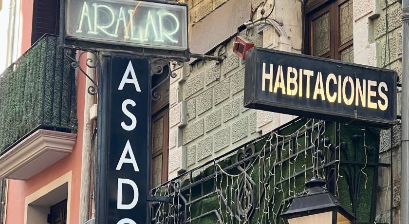 Hostal Restaurante — Hotel in Pamplona