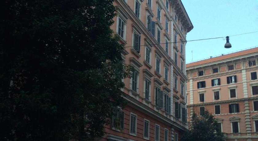 Vantaggio Suites photo