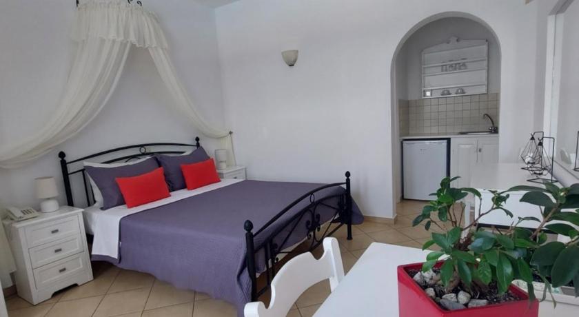 Anthonas Apartments photo