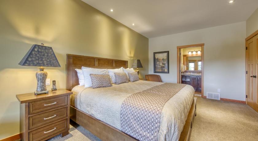 Image of Premier Two-Bedroom Apartment 13